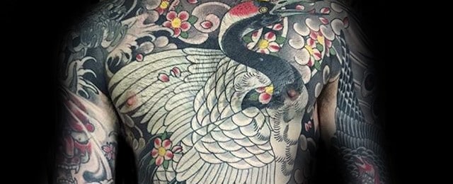 40日本鹤纹身设计的男人-鸟墨水的想法