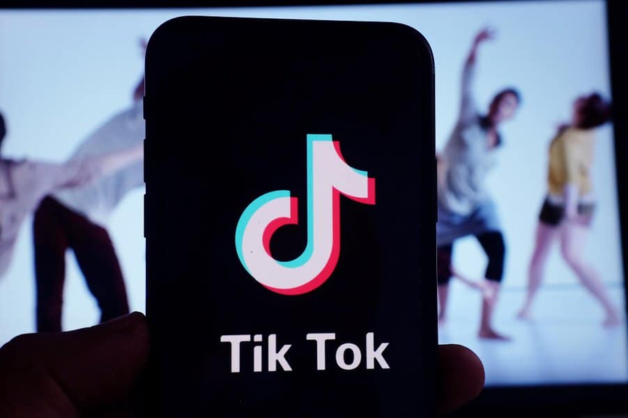 22首流行的TikTok歌曲在网上疯传