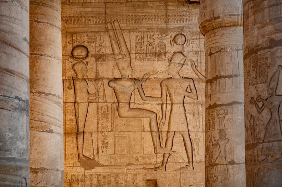 埃及法老拉美西斯二世的神庙